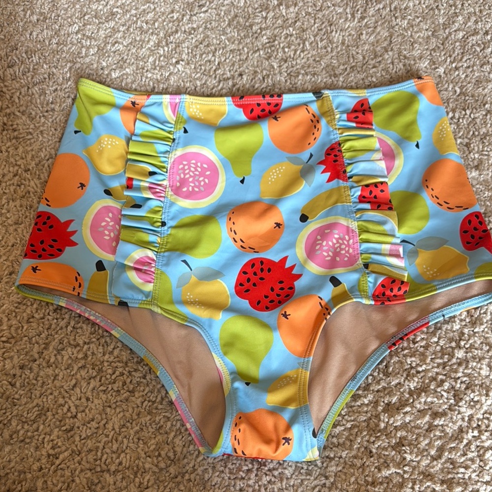 Kortni Jeane size medium fruit salad bottoms